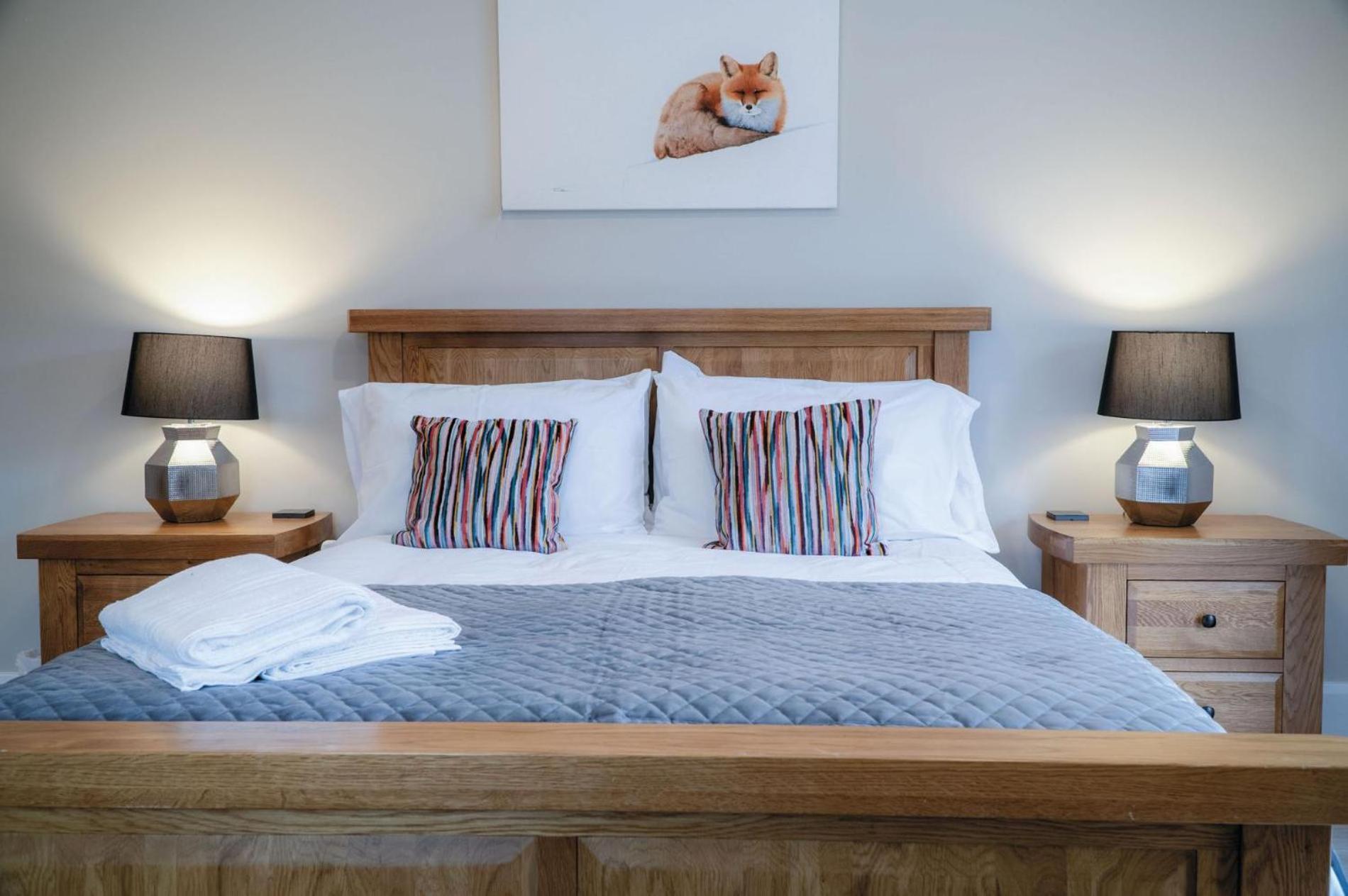 Suite 7 - Sleeping Giant Hotel - Pen Y Cae Inn Брекън Екстериор снимка