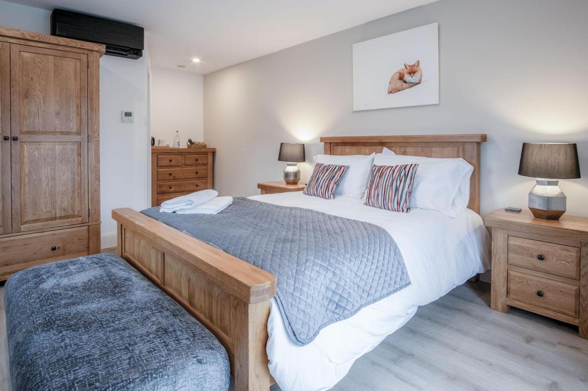 Suite 7 - Sleeping Giant Hotel - Pen Y Cae Inn Брекън Екстериор снимка